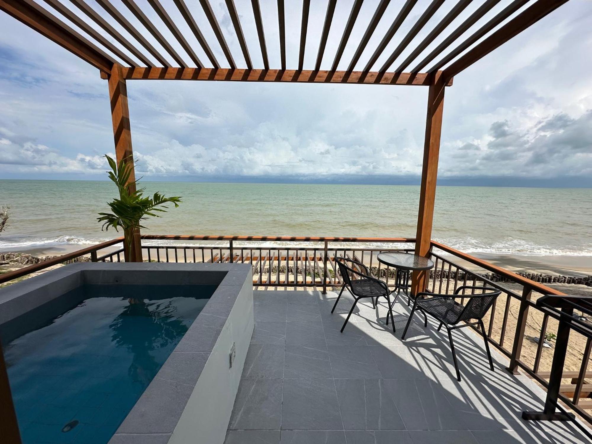 Chansi Beachresort Tha Sala Eksteriør billede